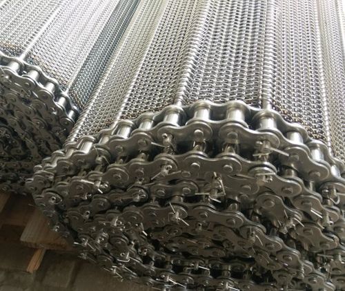 Latest company news about Kleiner gewundener VerbindungsMaschendrahtgurt mit Kette senden nach Chile