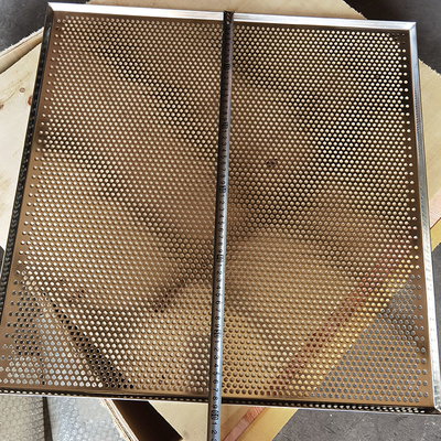 Ein guter Preis. Spezielle Größe 304 aus Edelstahl Perforiertes Metallnetz Online