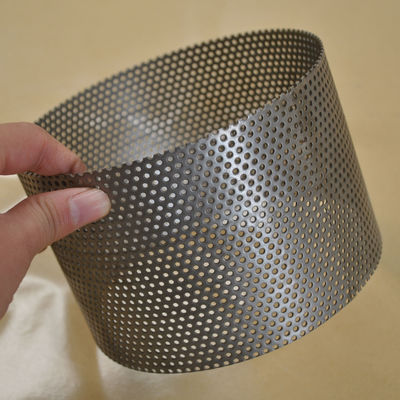 Ein guter Preis. fertigen Sie perforierten Zylinder Rohr des Edelstahls 304 Metallfür Ölfeldrohrleitungsfilter besonders an Online