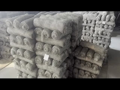 mit einer Breite von mehr als 20 mm,