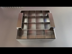 Speisepfanne aus Edelstahl mit Schneider