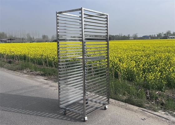 Ein guter Preis. 4 Zoll Räder Edelstahl-Rek-Trolley 300 kg für Trocknerei Online