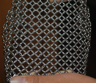 Ein guter Preis. Edelstahl 304 Chainmail-Wäscher-Küchen-Roheisen-Hardware-Reiniger 7 * 7 Zoll Online