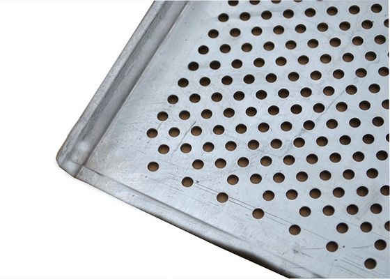 Flaches und perforiertes Aluminiumbackblech mit angehobener Behälter-Höhe der Rand-20mm