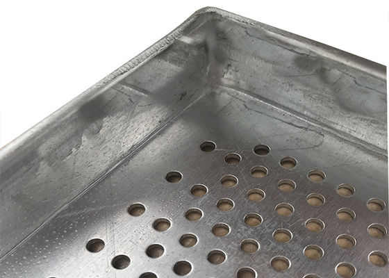 Asphaltieren Sie perforierten Aluminiummaschendraht-Behälter für Lebensmittelindustrien, Größe 600X400