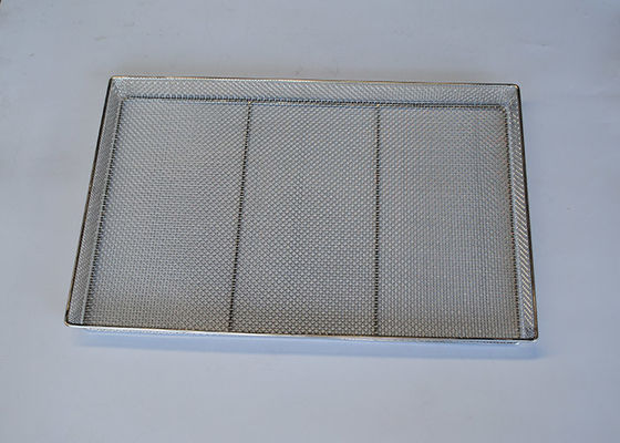 Backende Umhüllung, die 40cm Draht Mesh Tray With Handle trocknet