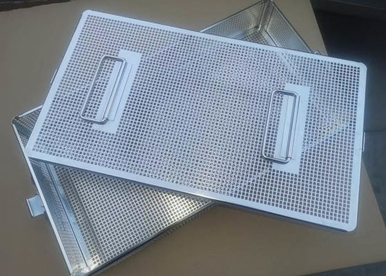 Ein guter Preis. Perforierter Autoklav Tray For Medical Sterilization des Edelstahl-316 Online