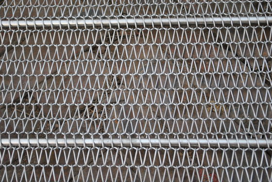 Hitzebeständiger Nahrungsmitteledelstahl-Draht Mesh Chain Conveyor Belt für das Kochen von SS 304 316
